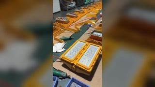 অ্যালুমিনিয়াম অ্যালয় হাউজিং সহ IP65 আউটডোর ইন্ডাস্ট্রিয়াল LED এক্সপ্লোশন প্রুফ লাইটিং চালু করুন