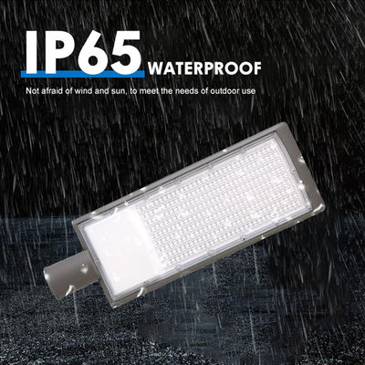 বহিরঙ্গন ব্যবহারের জন্য SMD2835 LED সহ IP66 জলরোধী ডাই-কাস্টিং অ্যালুমিনিয়াম LED স্ট্রিট লাইট