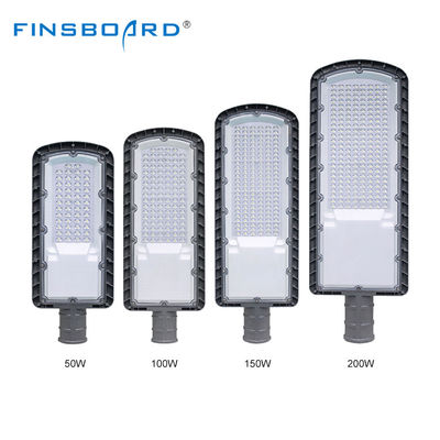 আইপি 66 জলরোধী ডাই-কাস্টিং অ্যালুমিনিয়াম উচ্চ উজ্জ্বলতা LED স্ট্রিট লাইট 120lm / W দক্ষতার সাথে