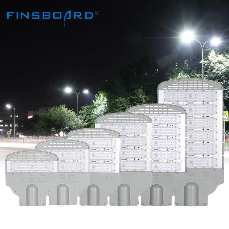 বহিরঙ্গন পরিবেশের জন্য IP65 জলরোধী উচ্চ ট্রান্সমিট্যান্স ডাই-কাস্টিং অ্যালুমিনিয়াম এলইডি স্ট্রিট লাইট
