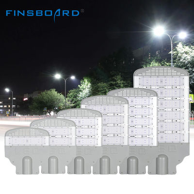 বহিরঙ্গন পরিবেশের জন্য IP65 জলরোধী উচ্চ ট্রান্সমিট্যান্স ডাই-কাস্টিং অ্যালুমিনিয়াম এলইডি স্ট্রিট লাইট